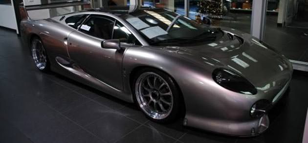 Jaguar XJ220
