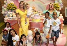 Karina Bacchi e as crianças da ONG Florescer em Dia das Crianças da Grão de Gente