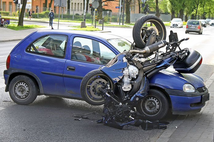 Acidentes com moto crescem e maioria das vítimas tem entre 18 e 34 anos