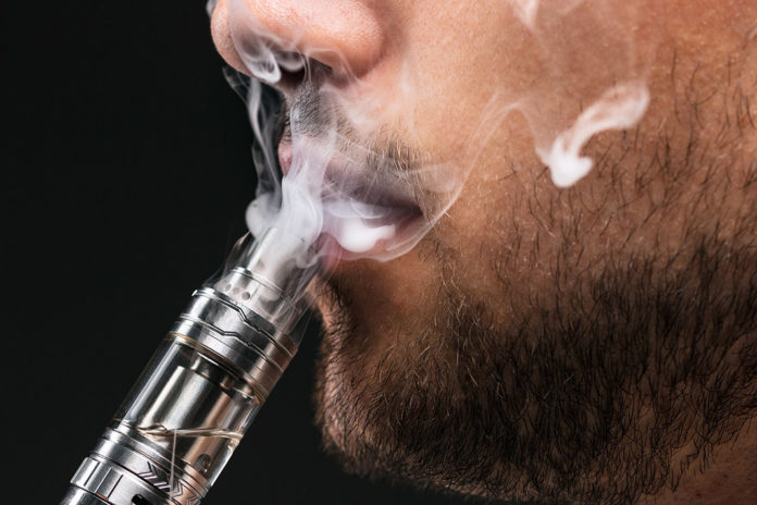 Cigarro eletrônico pode causar infarto e síndrome coronariana aguda