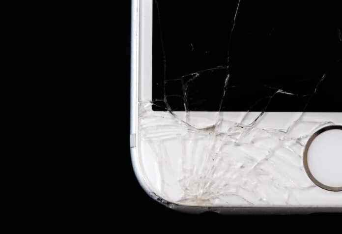 Dicas para reparar ou prevenir danos na tela do celular