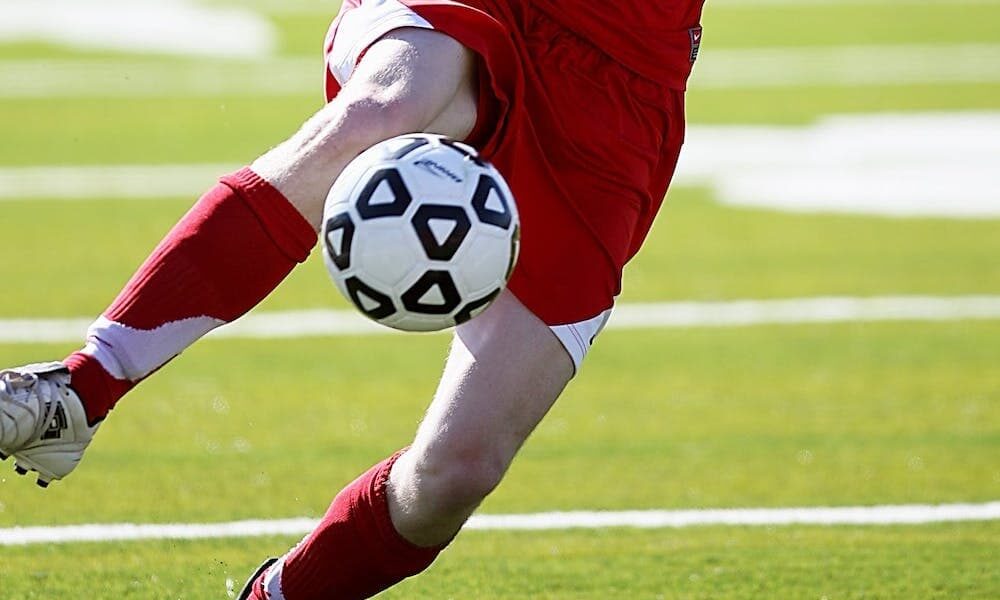As estrelas emergentes do futebol em 2024: jovens jogadores que dominarão a cena