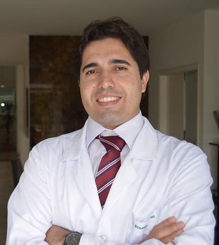 Dr. Ernesto Alarcon
