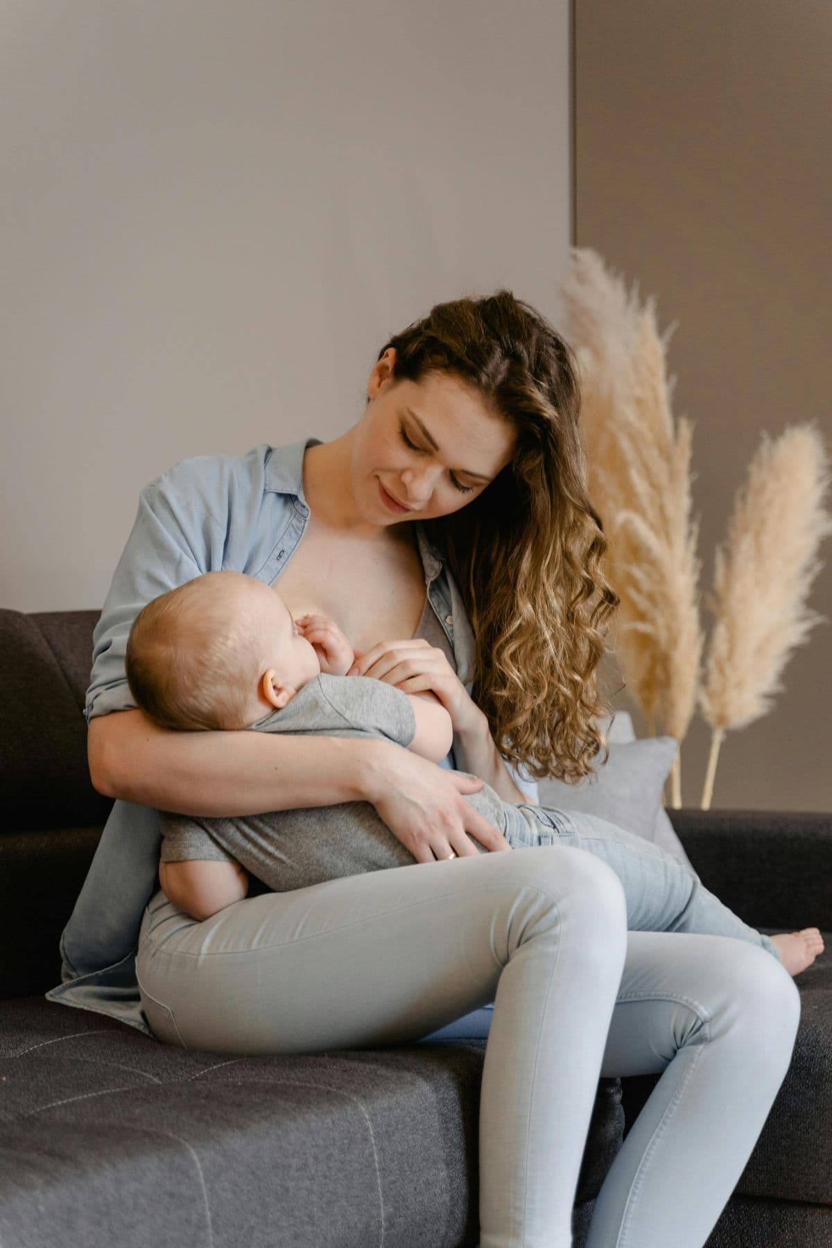 Por que há mulheres que não emagrecem amamentando?