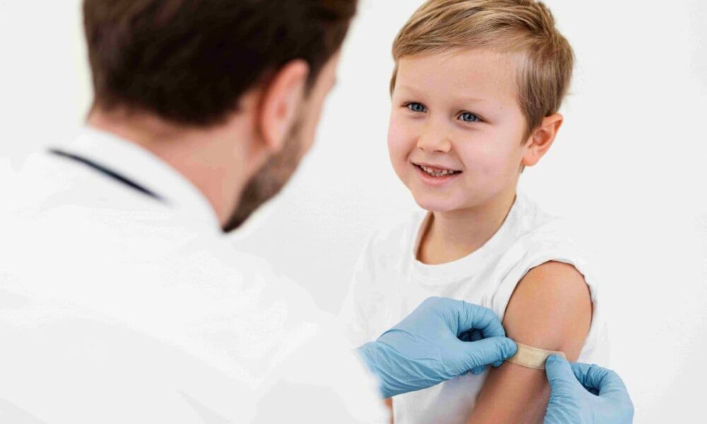 Você sabe quais são as vacinas essenciais para crianças a partir de 4 anos de idade?