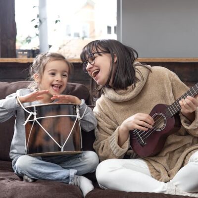 Férias escolares: como cuidar da saúde mental das mães?